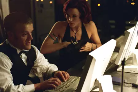 Agentka o stu twarzach - galeria zdjęć - filmweb