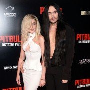 Pitbull. Ostatni pies - galeria zdjęć - filmweb