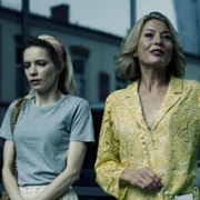 Czarne stokrotki - galeria zdjęć - filmweb