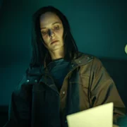Czarne stokrotki - galeria zdjęć - filmweb