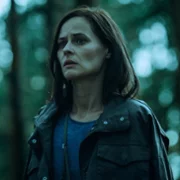 Czarne stokrotki - galeria zdjęć - filmweb