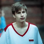 Czarne stokrotki - galeria zdjęć - filmweb