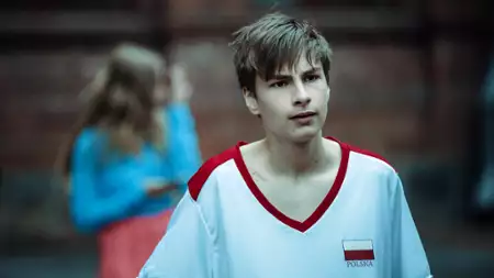 Czarne stokrotki - galeria zdjęć - filmweb