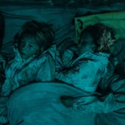 Czarne stokrotki - galeria zdjęć - filmweb