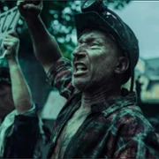 Czarne stokrotki - galeria zdjęć - filmweb
