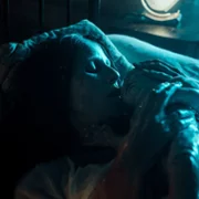 Czarne stokrotki - galeria zdjęć - filmweb