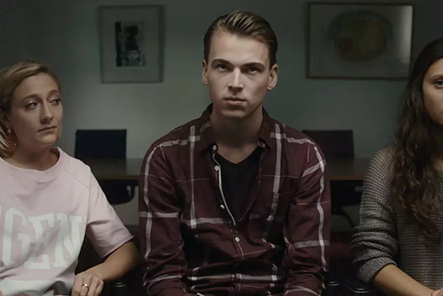 To boli - galeria zdjęć - filmweb