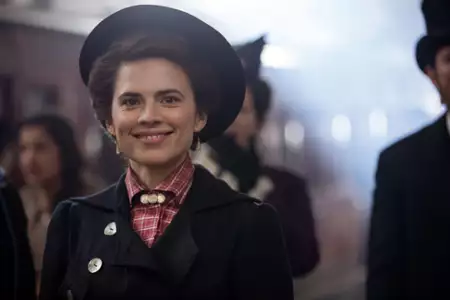 Howards End - galeria zdjęć - filmweb