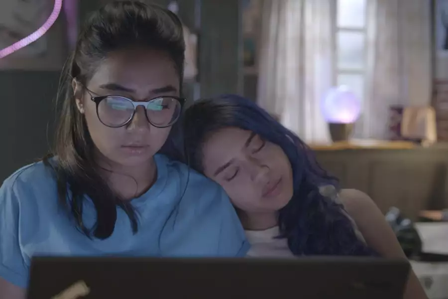 Mismatched - galeria zdjęć - filmweb