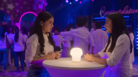 Mismatched - galeria zdjęć - filmweb