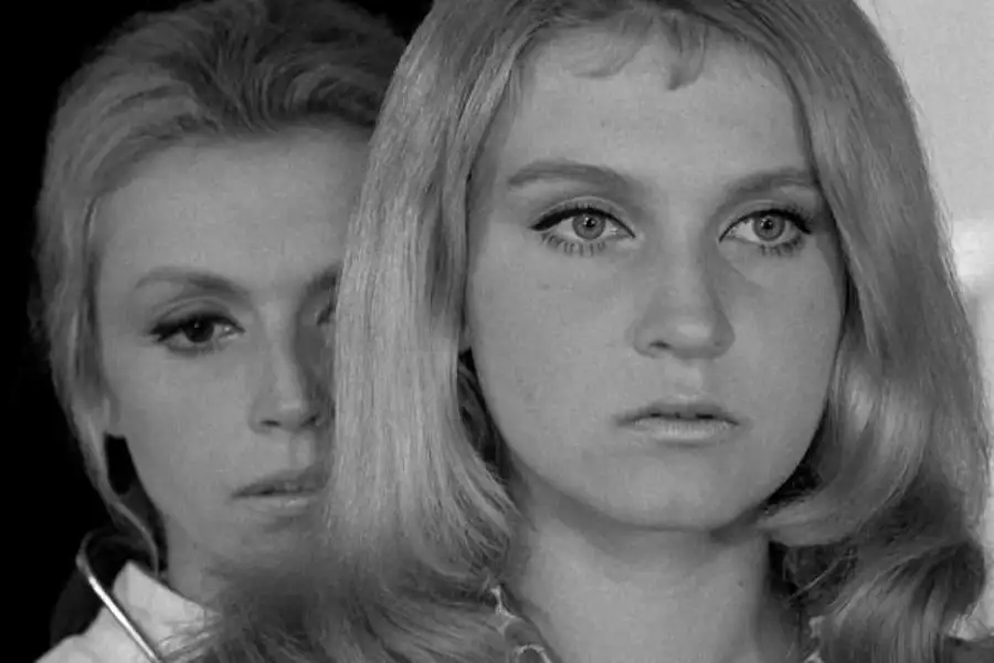 Doktor Ewa - galeria zdjęć - filmweb