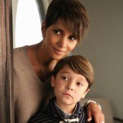 Extant - galeria zdjęć - filmweb
