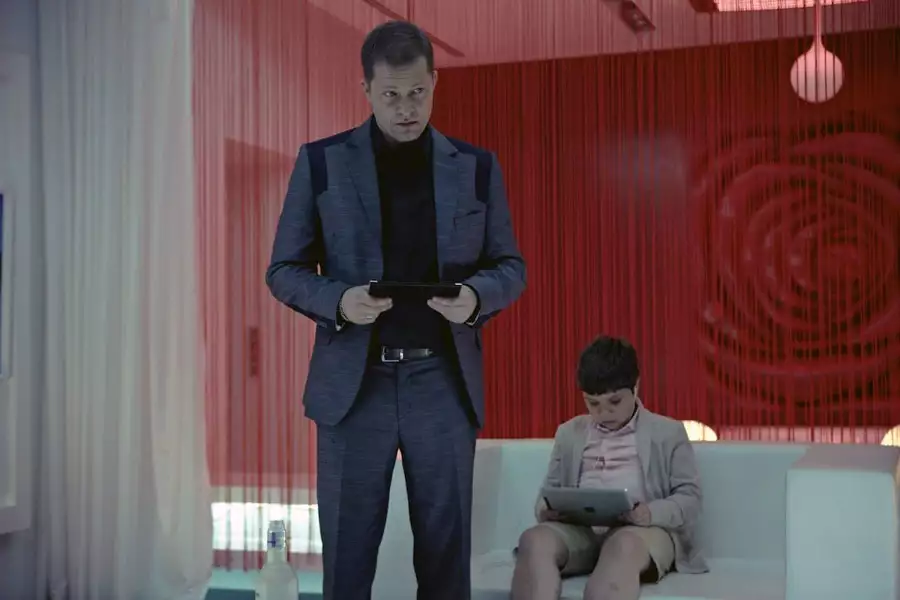 Charlie musi umrzeć - galeria zdjęć - filmweb