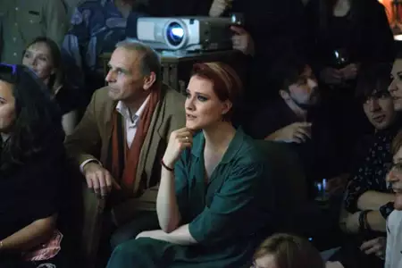 Charlie musi umrzeć - galeria zdjęć - filmweb