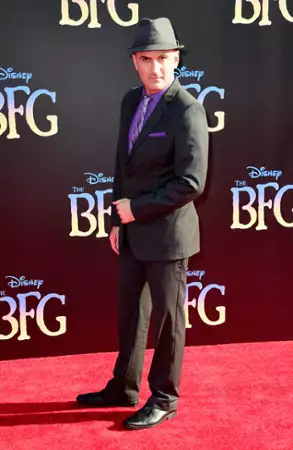 BFG: Bardzo Fajny Gigant - galeria zdjęć - filmweb