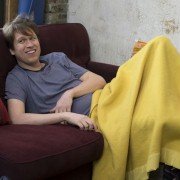 Crashing - galeria zdjęć - filmweb