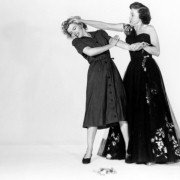 Don't Bother to Knock - galeria zdjęć - filmweb