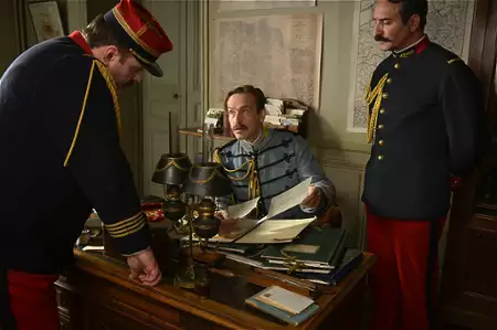 Oficer i szpieg - galeria zdjęć - filmweb