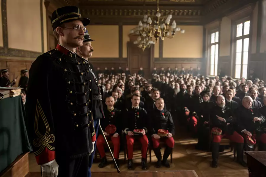 Oficer i szpieg - galeria zdjęć - filmweb