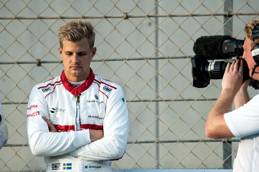 Formuła 1: Jazda o życie - galeria zdjęć - filmweb