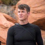 Extinct - galeria zdjęć - filmweb