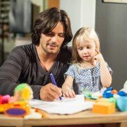 Pierwsza miłość - galeria zdjęć - filmweb