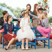 Pierwsza miłość - galeria zdjęć - filmweb