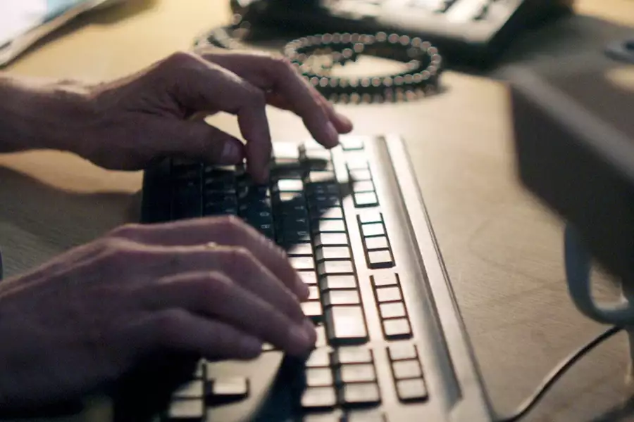 Najbardziej znienawidzony człowiek w Internecie - galeria zdjęć - filmweb
