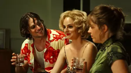Balkoniary - galeria zdjęć - filmweb