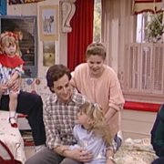Full House - galeria zdjęć - filmweb