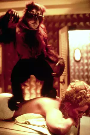 Małpa w hotelu - galeria zdjęć - filmweb