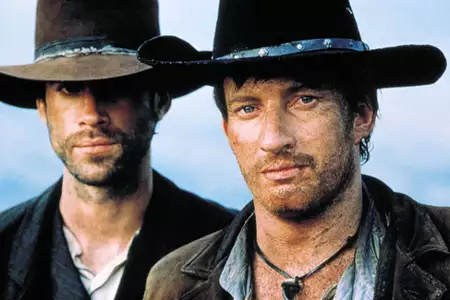 Proch i pył - galeria zdjęć - filmweb