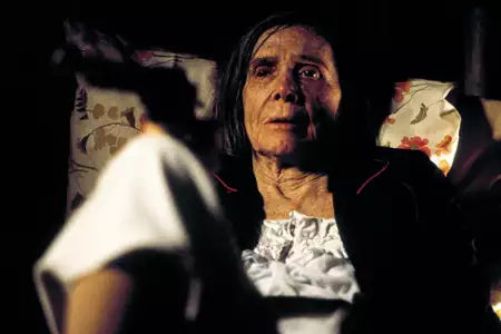 Proch i pył - galeria zdjęć - filmweb