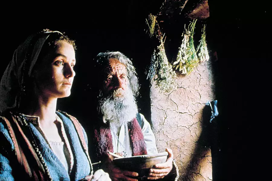 Proch i pył - galeria zdjęć - filmweb