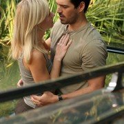 Invasion - galeria zdjęć - filmweb