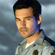 Invasion - galeria zdjęć - filmweb