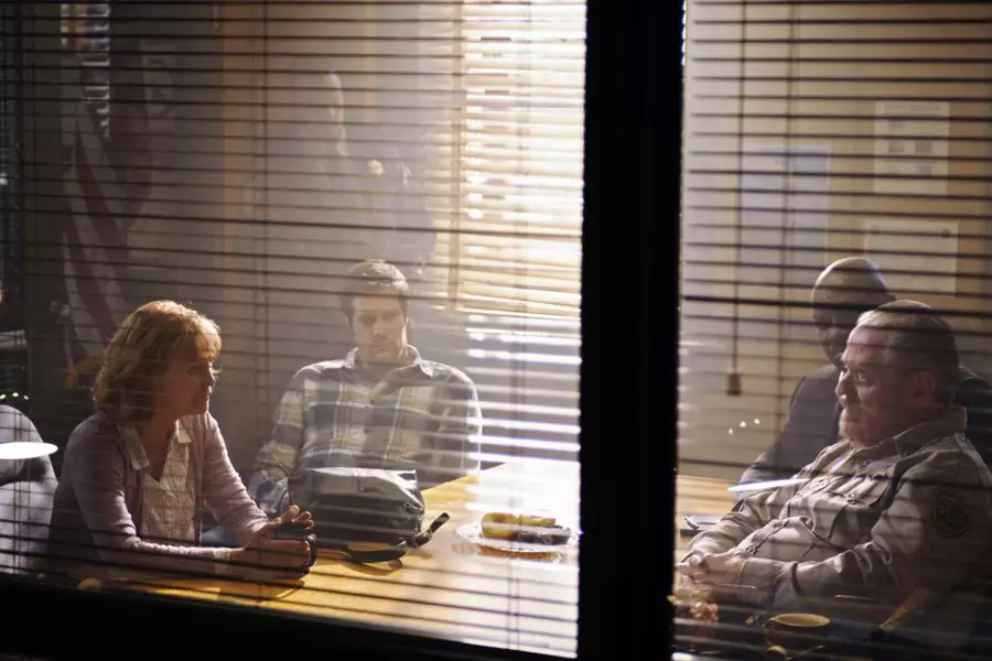 Happy Town - galeria zdjęć - filmweb