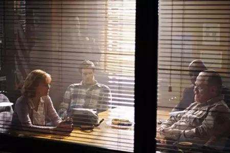 Happy Town - galeria zdjęć - filmweb