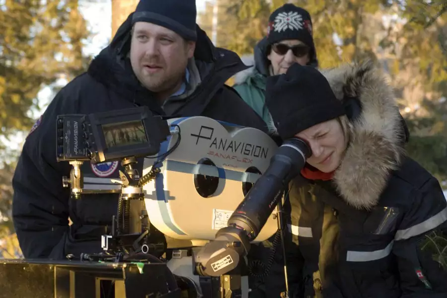 Daleko od niej - galeria zdjęć - filmweb