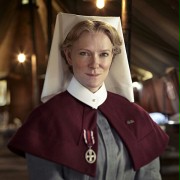 Hermione Norris w The Crimson Field