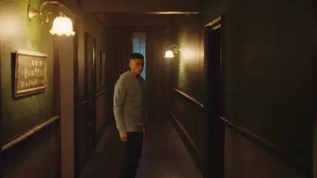 October Faction - galeria zdjęć - filmweb