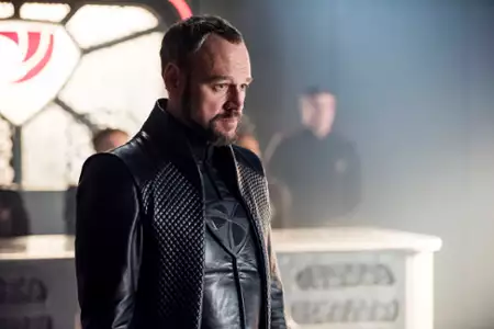 Krypton - galeria zdjęć - filmweb