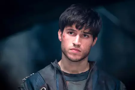 Krypton - galeria zdjęć - filmweb