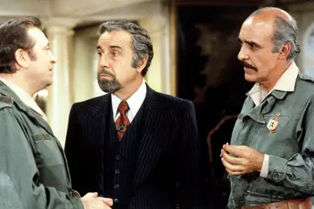 Dyskretny urok burżuazji - galeria zdjęć - filmweb