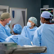Chirurdzy - galeria zdjęć - filmweb