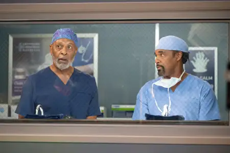 Chirurdzy - galeria zdjęć - filmweb