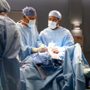 Chirurdzy - galeria zdjęć - filmweb