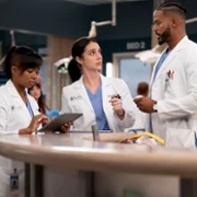 Chirurdzy - galeria zdjęć - filmweb