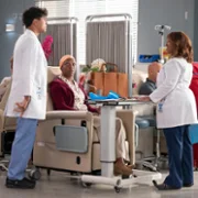 Chirurdzy - galeria zdjęć - filmweb