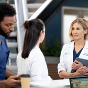 Chirurdzy - galeria zdjęć - filmweb